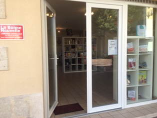 entree_librairie_BN.jpg
